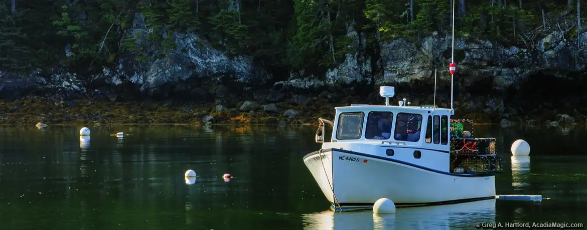 Lobster boat in Seal Cove, Tremont