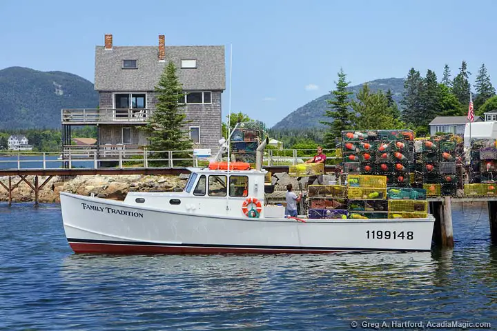 Maine Lobster Boat & Crew in Bass Harbor, Maine