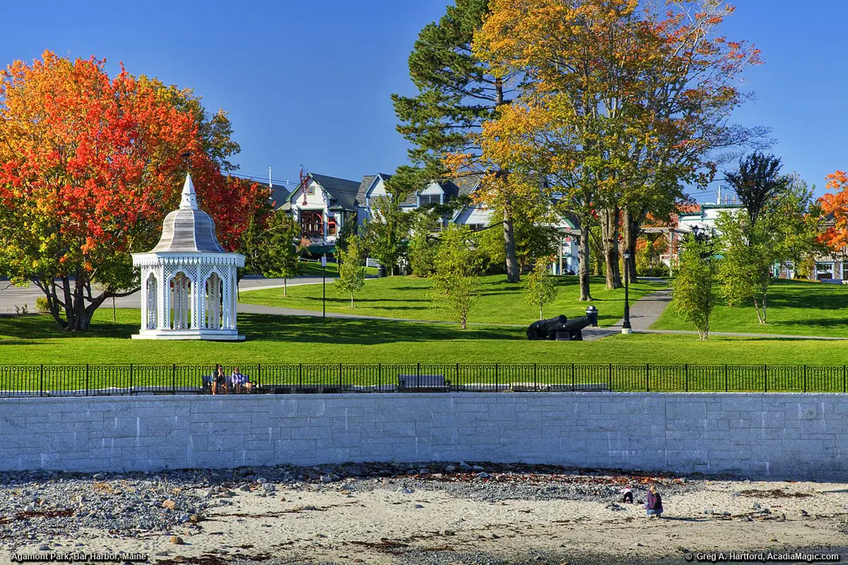 Shore Path next to Agamont Park